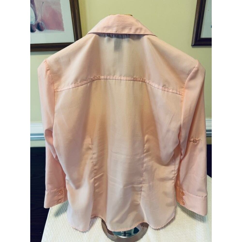 BCX Pastel Pink Button Up Blouse Size M Roll Tab 3/4 Sleeve Excellent Condition - Picture 4 of 8
